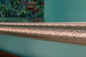 Orchid room rental mirror detail